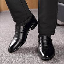 Load image into Gallery viewer, New Men Dress Shoes Fashion